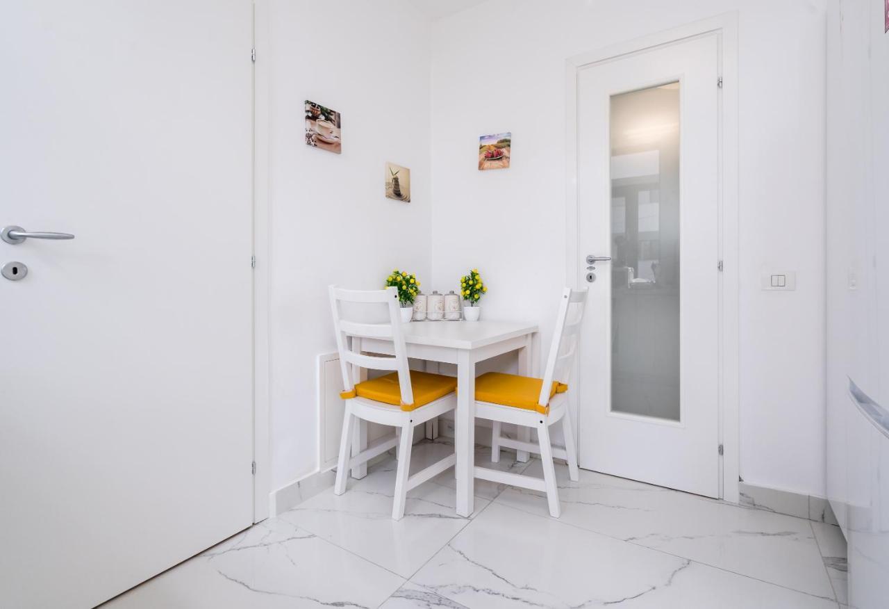 Monza Apartment-Ultracentral Бухарест Екстер'єр фото